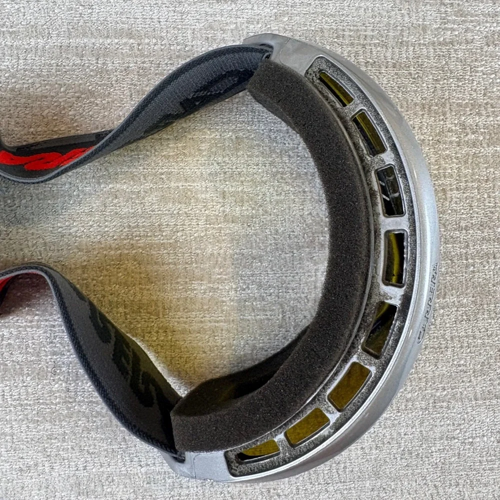 Carrera Snow Goggles Unisex OS Silver Yellow Lens Vented Ski Snowboard Sport EUC